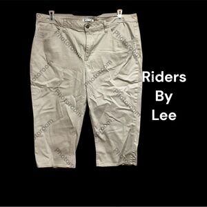 RIDERS BY LEE SIZE 18M TAN CAPRI JEANS GENTLY WORN